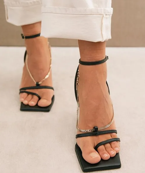 ALOHAS Sandals>Strap Chain Heel Black