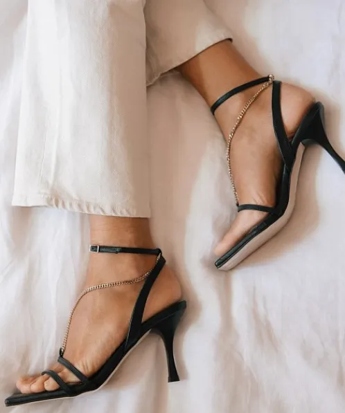 ALOHAS Sandals>Strap Chain Heel Black