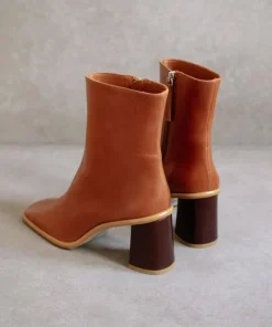 ALOHAS Boots><noscript><img width=