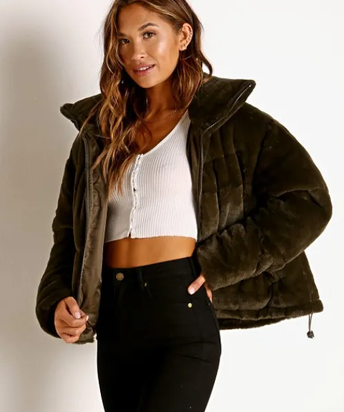 APPARIS Jackets>Billie Faux Fur Jacket Army Green