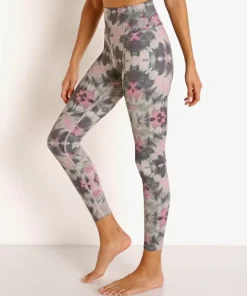 Beach Riot Bottoms><noscript><img width=