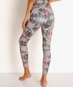 Beach Riot Bottoms><noscript><img width=