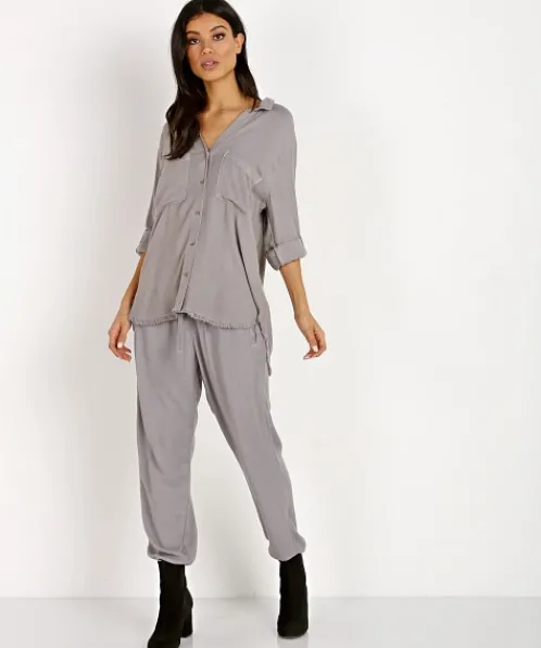 Bella Dahl Tops>Two Pocket Fray Hem Shirt Stone Grey