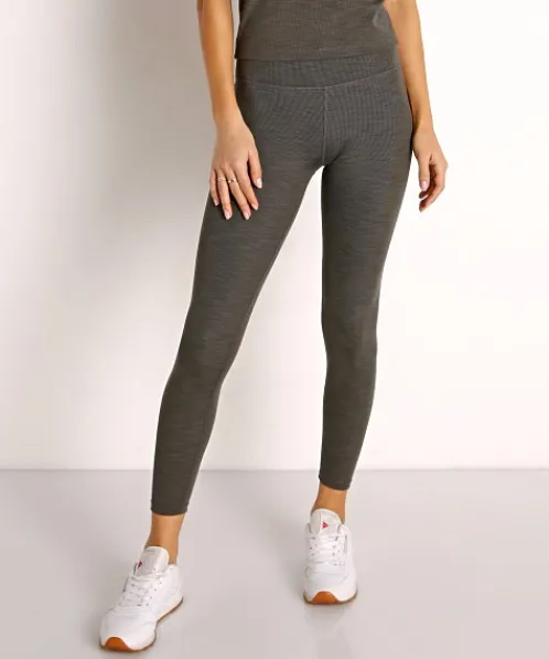 Beyond Yoga Bottoms>Heather Rib High Waisted Midi Legging Smoke Grey