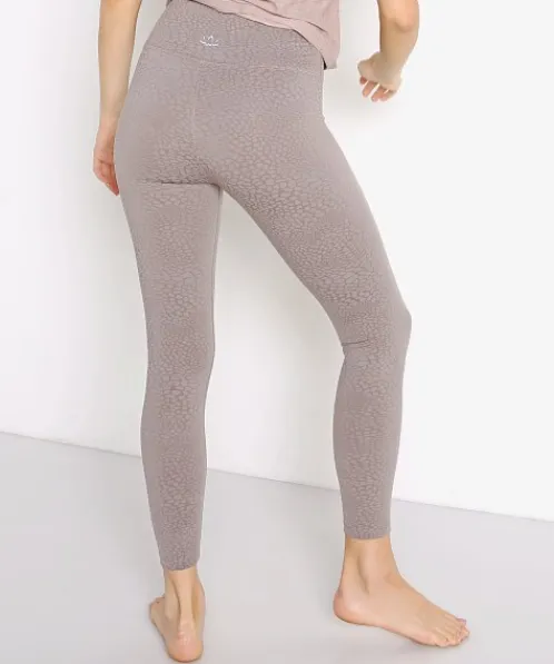 Beyond Yoga Bottoms>High Waisted Midi Legging Soft Cocoa