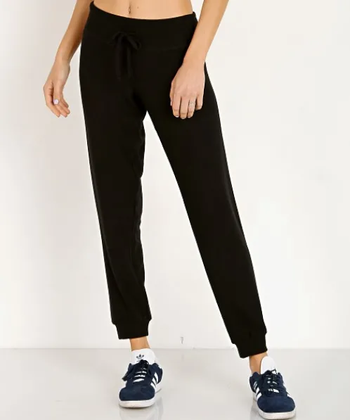 Beyond Yoga Bottoms>Lounge Around Midi Jogger Black