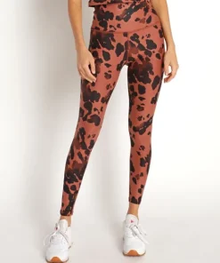 Beyond Yoga Bottoms>Midi Printed High Waisted Legging Copper Cow
