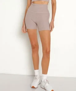 Beyond Yoga Bottoms>Spacedye Keep Pace Biker Short Chai