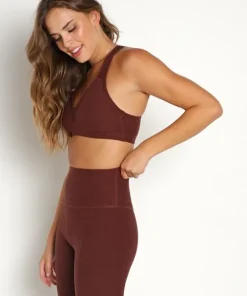 Beyond Yoga Sports Bras><noscript><img width=