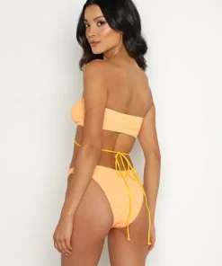Bond-Eye Bikinis><noscript><img width=