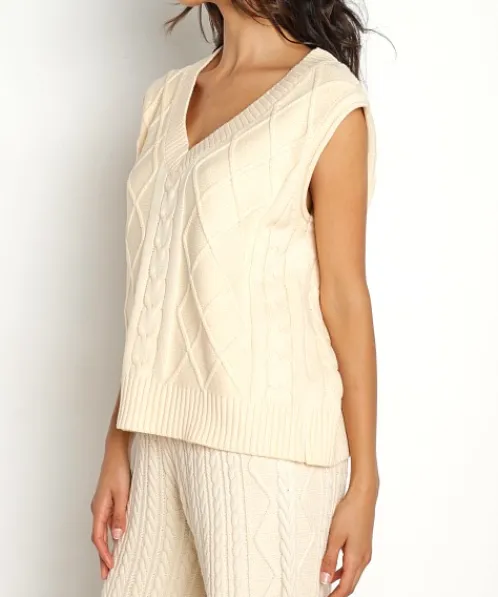 Callahan Knits>Chelle Cable Knit Vest Cream