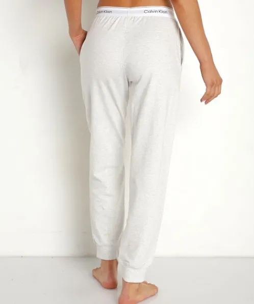 Calvin Klein Pants>Modern Cotton Jogger Snow Heather