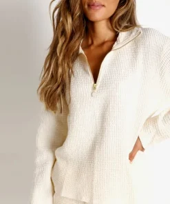 DONNI. Knits><noscript><img width=