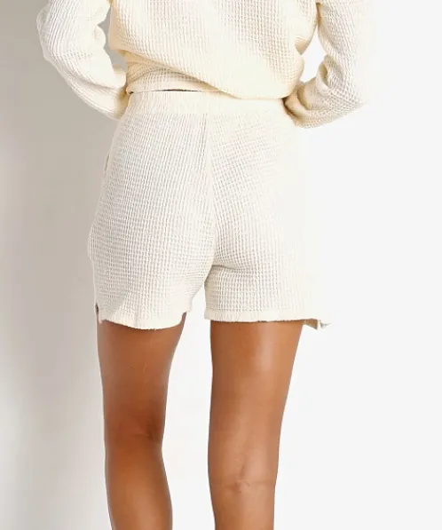 DONNI. Shorts>Waffle Henley Short Cream + Mother of Pearl