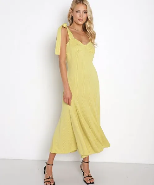 En Saison Dresses>Midi Dress Godets Yellow