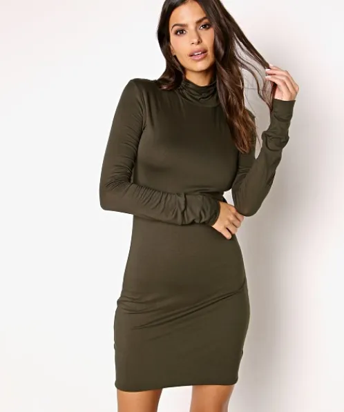 Indah Dresses>No.77 Seamless Turtleneck Black Forest