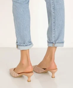 Jaggar Sandals | Flats><noscript><img width=
