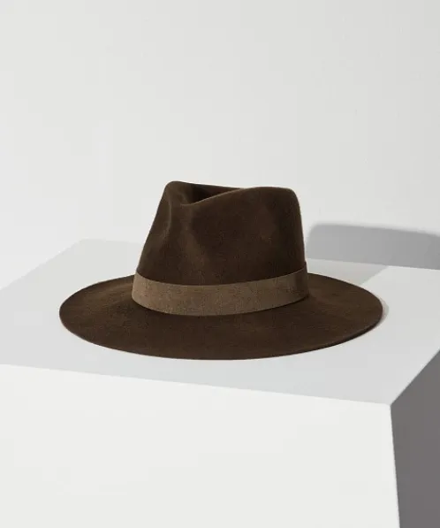 Janessa Leone Accessories>Auggie Packable Wool Hat Dark Olive