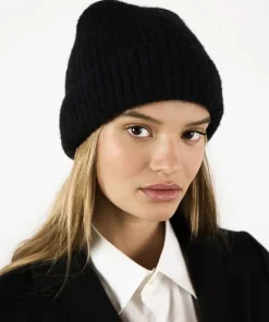 Janessa Leone Accessories>Piper Beanie Black