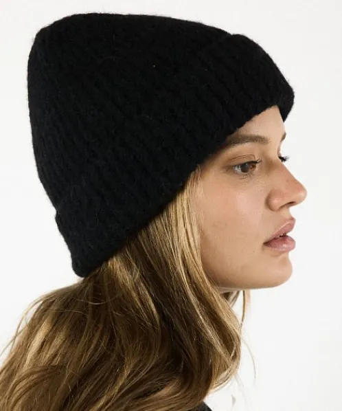 Janessa Leone Accessories>Piper Beanie Black