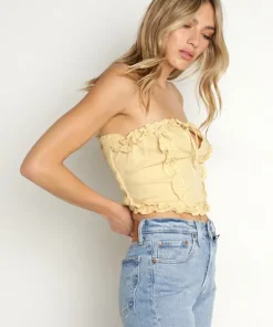 Jen's Pirate Booty Tops><noscript><img width=