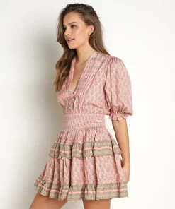 Jen's Pirate Booty Dresses><noscript><img width=