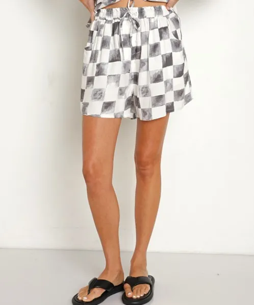 Jen's Pirate Booty Shorts>Ocean Front Kula Shorts Silver Check