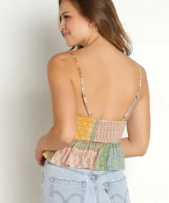Jen's Pirate Booty Tops><noscript><img width=