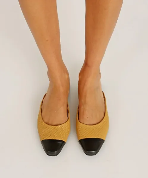 Kaanas Flats>Sofia Contrast Square Toe Mule Marigold