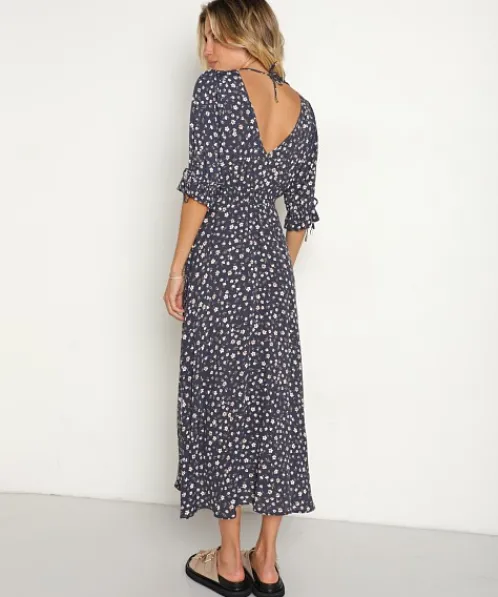 KIVARI Dresses>Neve Midi Dress Neve Ditsy