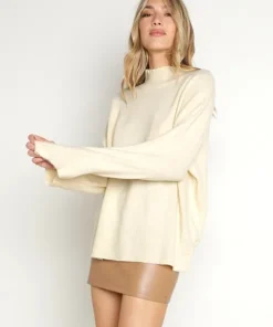 LBLC Knits>Chelsea Pocket Sweater Ivory