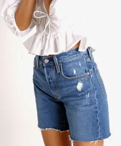 Levi's Shorts><noscript><img width=