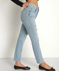 Levi's Pants><noscript><img width=
