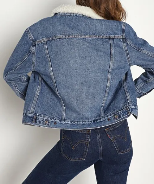 Levi's Jackets>Ex-Boyfriend Sherpa Trucker Denim Jacket Addicted To Love