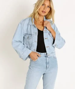 Levi's Jackets>Loose Sleeve Trucker Jacket Loosey Goosey