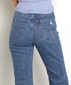 Levi's Pants><noscript><img width=