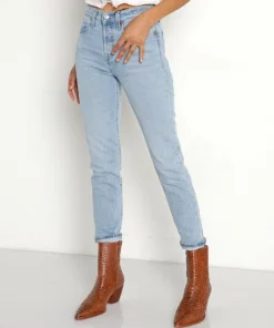 Levi's Pants>Wedgie Icon Fit Jeans Tango Light