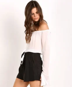Line & Dot Tops><noscript><img width=