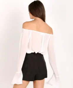 Line & Dot Tops><noscript><img width=