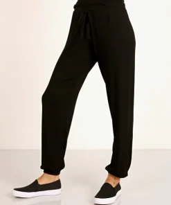 LNA Clothing Pants><noscript><img width=