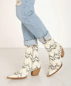 Matisse Boots>Caty Boot Snake Black/White Print