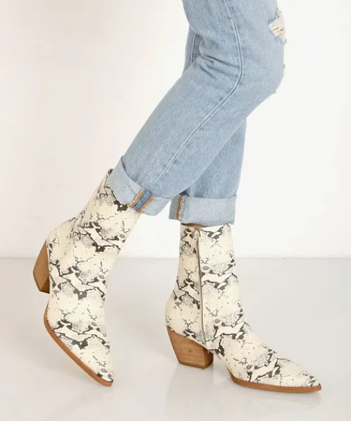 Matisse Boots>Caty Boot Snake Black/White Print