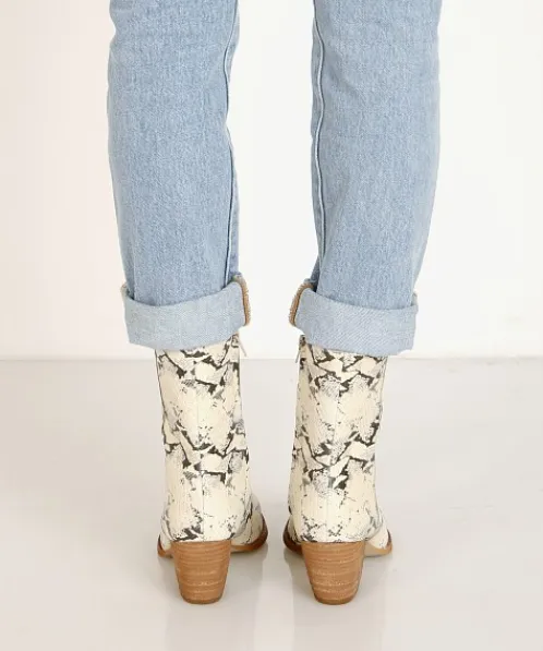 Matisse Boots>Caty Boot Snake Black/White Print