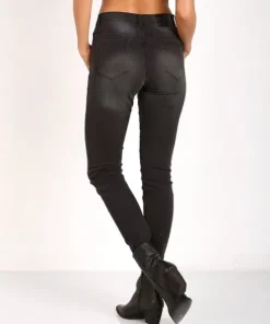 One Teaspoon Pants><noscript><img width=