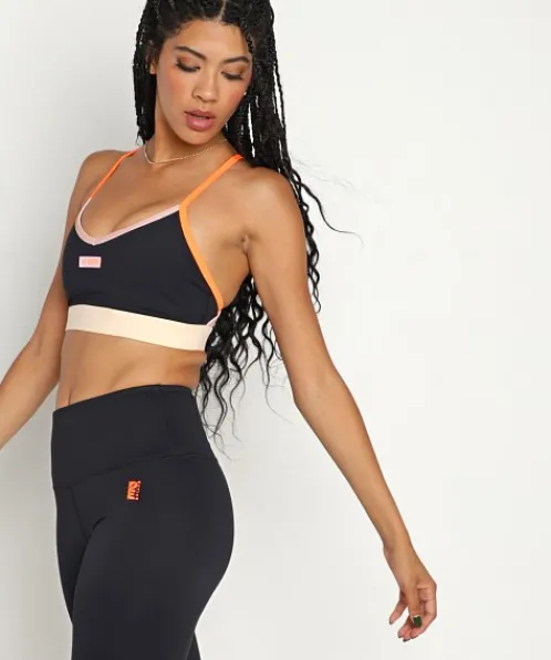 PE NATION Sports Bras>Game Card Sports Bra Black