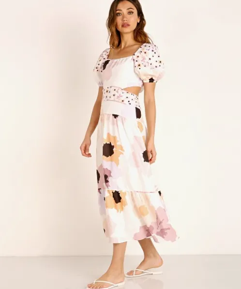 Peony Dresses>Cut Out Maxi Dress Soriee