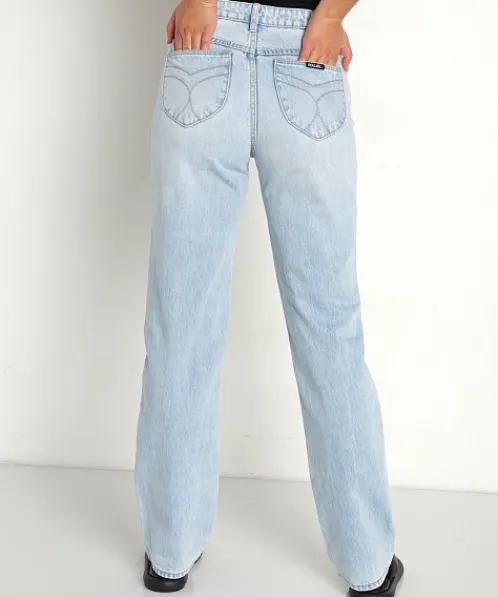 Rollas Pants>Classic Straight Jean Courtney Worn