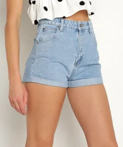 Rollas Shorts><noscript><img width=