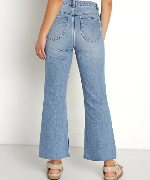 Rollas Pants>Eastcoast Crop Flare Lara Blue Organic