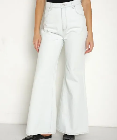 Rollas Pants>Elle Super Flare Bleach Blue